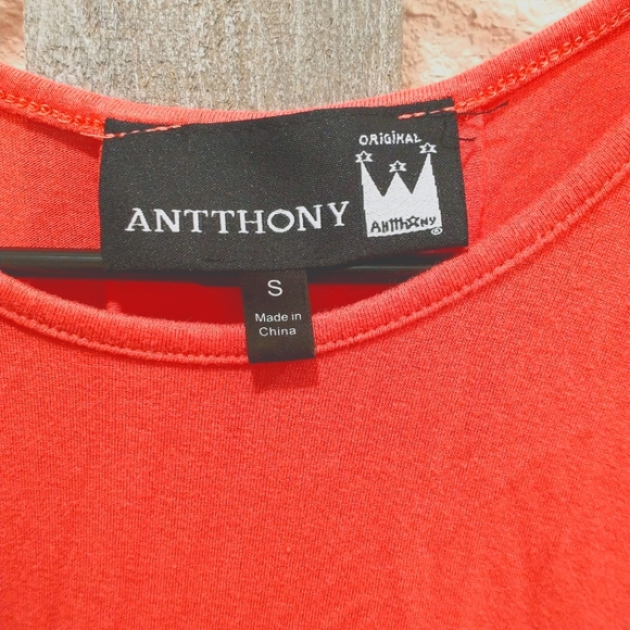 Antthony S red long sleeve - Picture 3 of 3